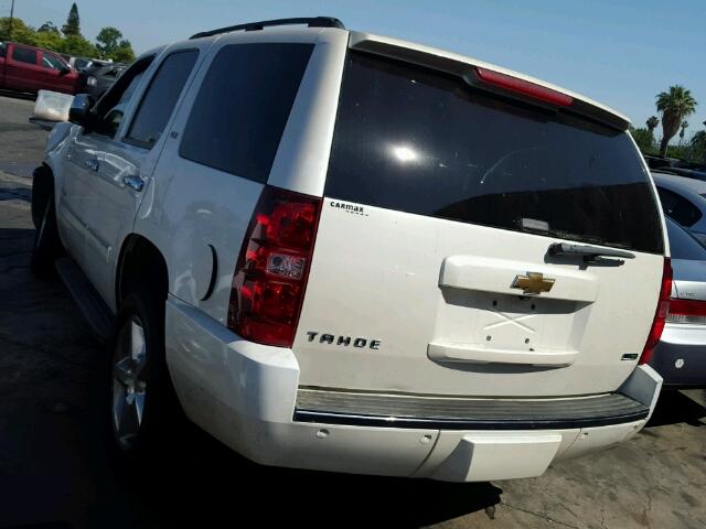 1GNSCCE03BR100724 - 2011 CHEVROLET TAHOE C150 WHITE photo 3