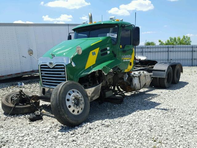 1M1AK07Y26N007859 - 2006 MACK 600 CXN600 GREEN photo 2