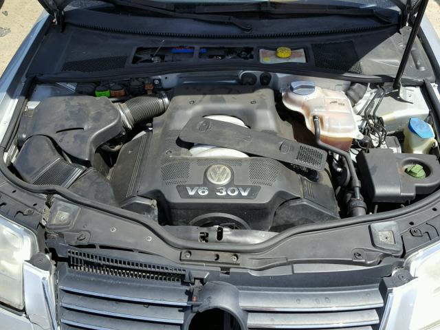 WVWRH63B64P104781 - 2004 VOLKSWAGEN PASSAT GLX 银色 照片 7