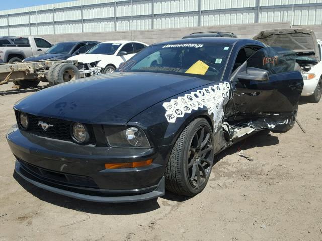 1ZVFT82H475274234 - 2007 FORD MUSTANG GT BLACK photo 2