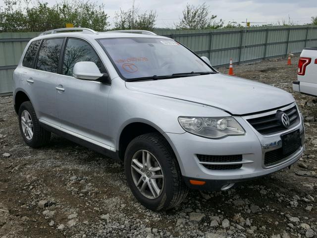 WVGBE77L08D067670 - 2008 VOLKSWAGEN TOUAREG 2 SILVER photo 1