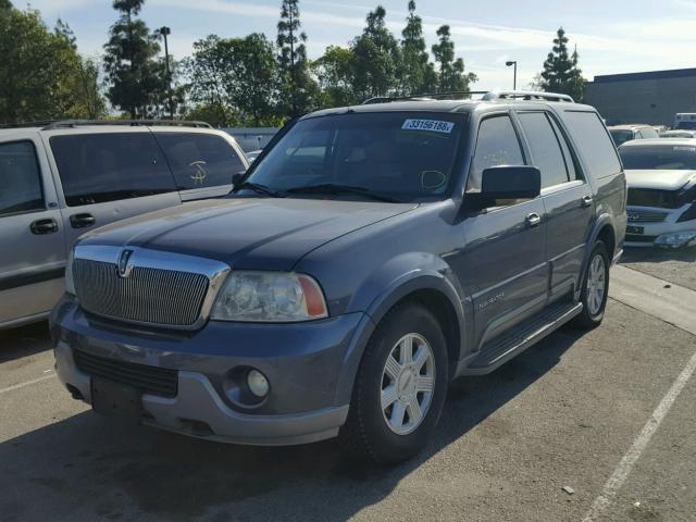 5LMFU27R93LJ05680 - 2003 LINCOLN NAVIGATOR ლურჯი ფოტო 2