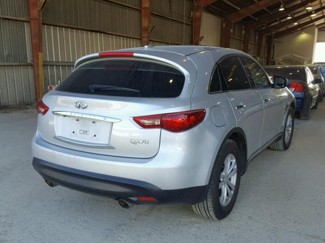 JN8CS1MU7GM670632 - 2016 INFINITI QX70 SILVER photo 4