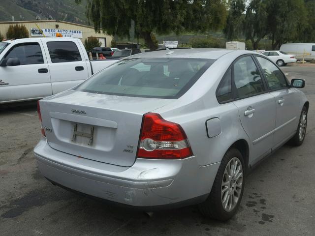 YV1MH682752075044 - 2005 VOLVO S40 T5 SILVER photo 4