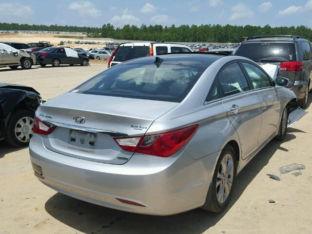 5NPEC4AC9CH391959 - 2012 HYUNDAI SONATA SE/ SILVER photo 4