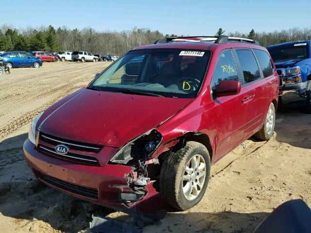 KNDMB233486243798 - 2008 KIA SEDONA EX RED photo 2