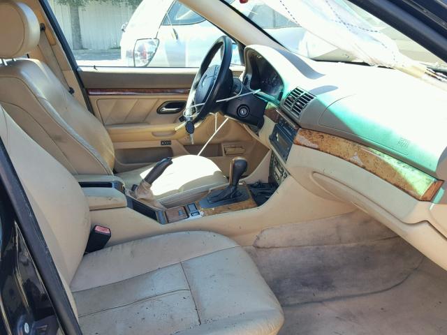 WBADM6346YGU10938 - 2000 BMW 528 I AUTO PURPLE photo 5