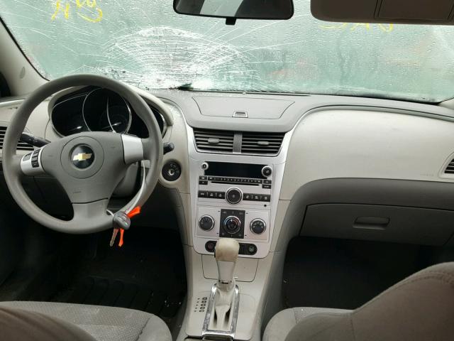 1G1ZA5E1XBF277878 - 2011 CHEVROLET MALIBU LS 银色 照片 9