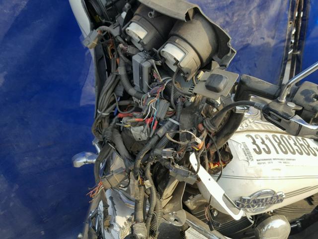 1HD1FCW166Y652148 - 2006 HARLEY-DAVIDSON FLHTCUI WHITE photo 9