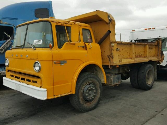 1FDXD74N6CVA40314 - 1982 FORD C-SERIES C YELLOW photo 2