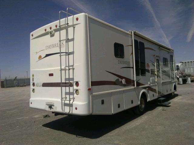 1F6NF53Y460A18953 - 2006 FORD MOTORHOME WHITE photo 4