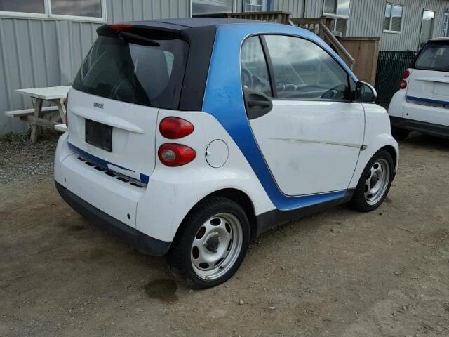 WMEEJ3BA0CK575249 - 2012 SMART FORTWO PUR WHITE photo 4