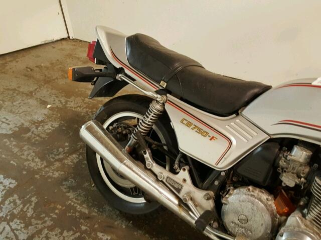 RC042105527 - 1980 HONDA 750 SILVER photo 6