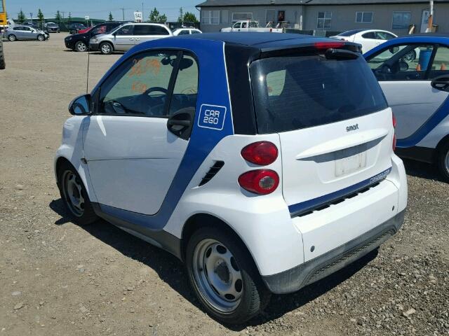 WMEEJ3BA2EK766898 - 2014 SMART FORTWO PUR WHITE photo 3