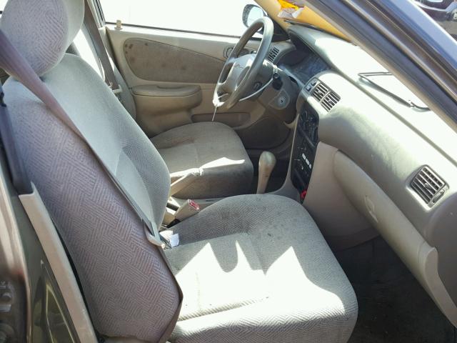 1Y1SK5286YZ400988 - 2000 CHEVROLET GEO PRIZM 金色 照片 5