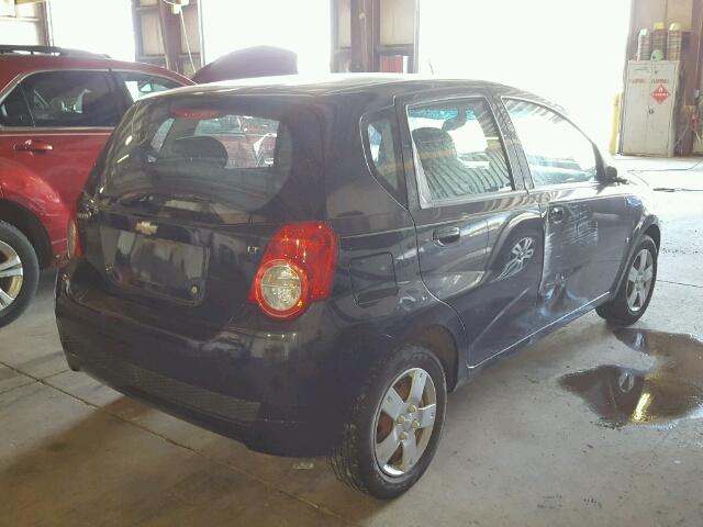 KL1TD66E89B645902 - 2009 CHEVROLET AVEO LS BLACK photo 4