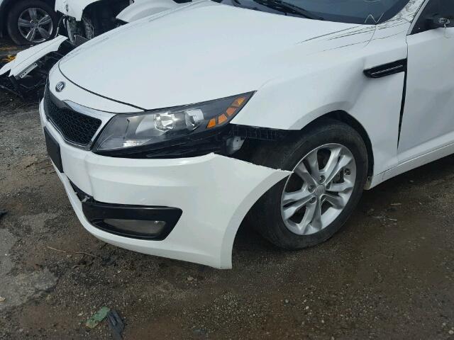 5XXGM4A76DG189098 - 2013 KIA OPTIMA LX WHITE photo 9