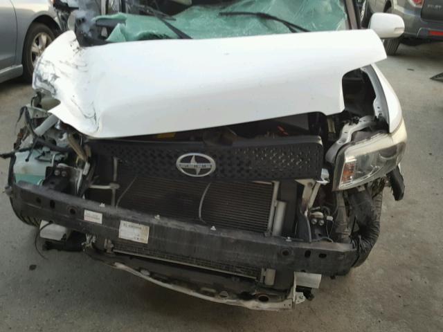 JTLKE50E281037483 - 2008 TOYOTA SCION XB თეთრი ფოტო 7