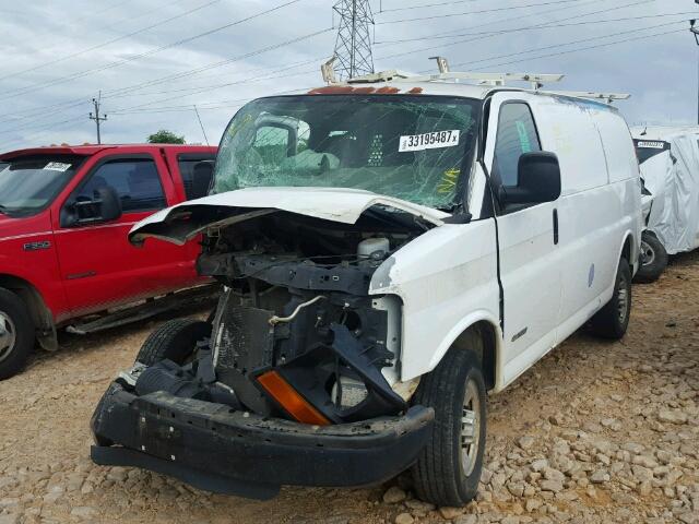 1GCGG25V261222472 - 2006 CHEVROLET EXPRESS G2 WHITE photo 2