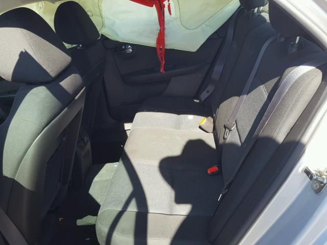 1G1ZC5EU0CF284358 - 2012 CHEVROLET MALIBU 1LT SILVER photo 6