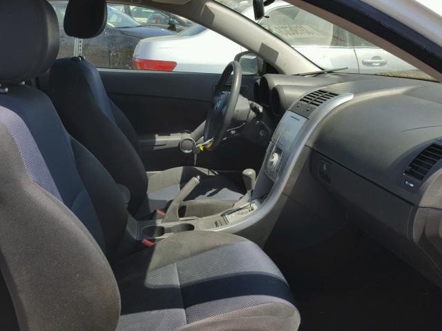 JTKDE177X50007839 - 2005 TOYOTA SCION TC 白色 照片 5