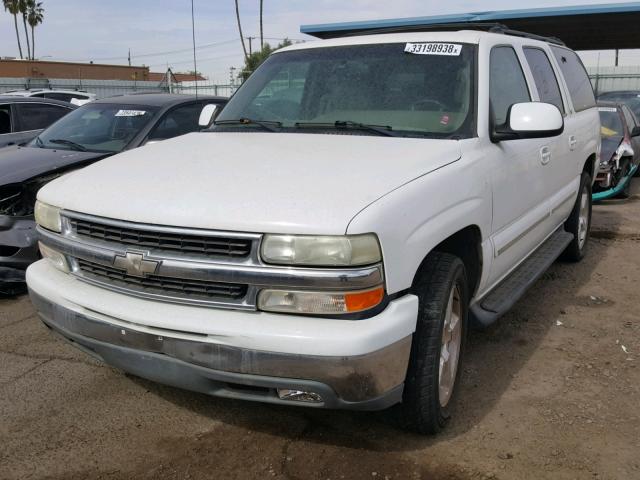 3GNEC16T41G273208 - 2001 CHEVROLET SUBURBAN C WHITE photo 2