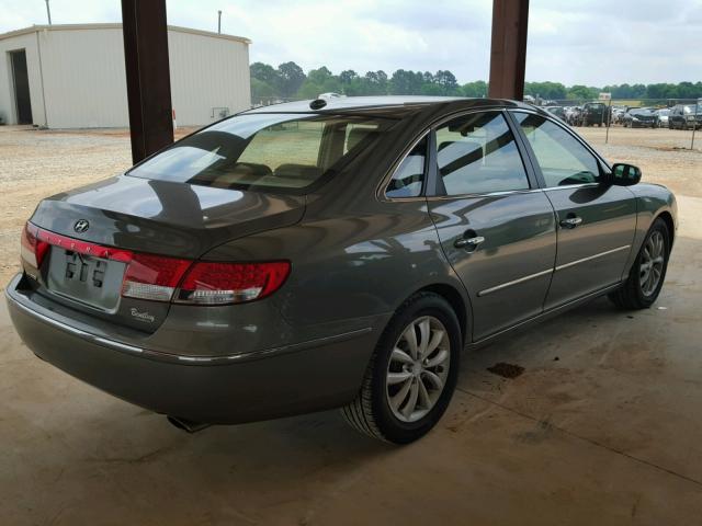 KMHFC46F97A211802 - 2007 HYUNDAI AZERA SE GRAY photo 4