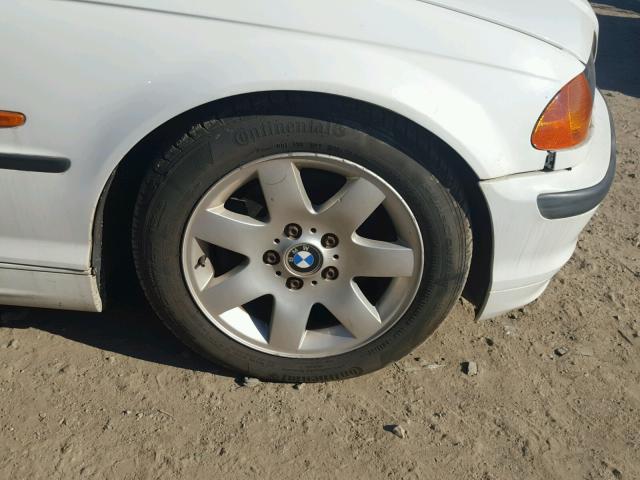 WBAAW33441ET40109 - 2001 BMW 325 IT WHITE photo 9