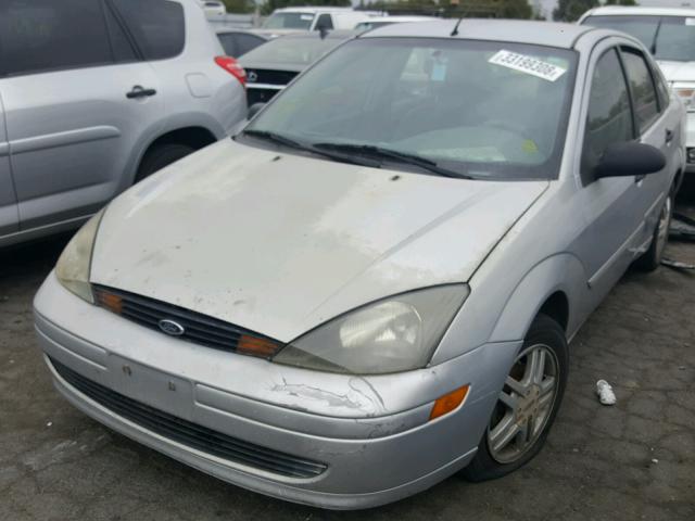 1FAFP34353W168641 - 2003 FORD FOCUS SE C SILVER photo 2