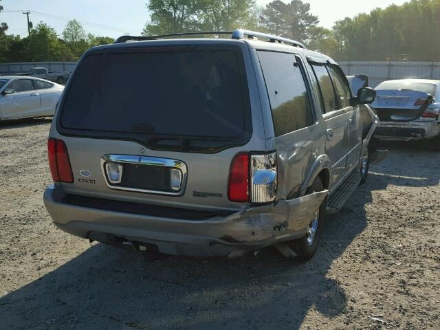 5LMEU27A9YLJ32617 - 2000 LINCOLN NAVIGATOR TAN photo 4