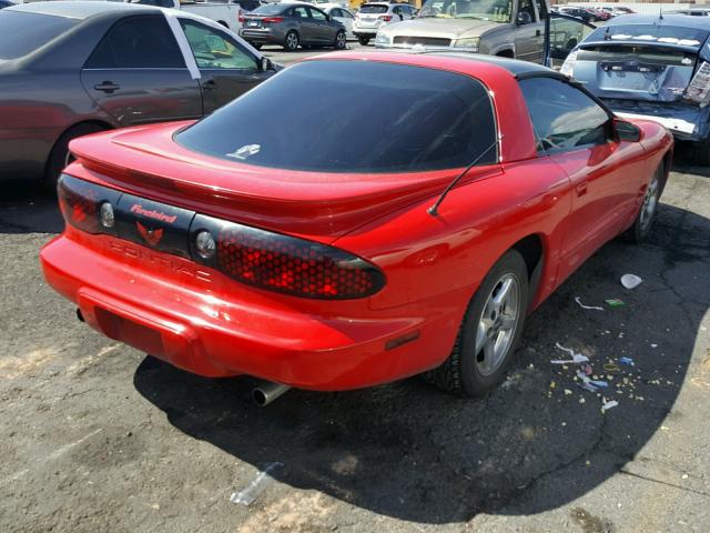 2G2FS22K222111749 - 2002 PONTIAC FIREBIRD RED photo 4