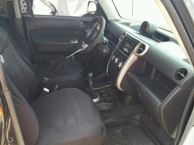 JTLKT334964091131 - 2006 TOYOTA SCION XB BLACK photo 5