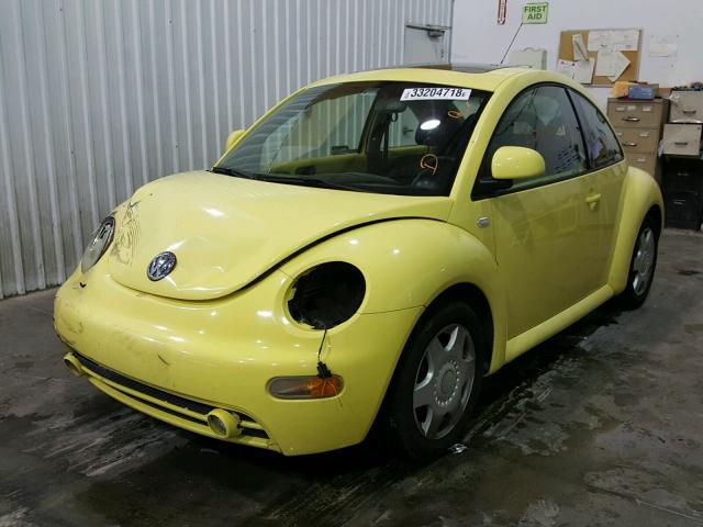 3VWCA21C4YM490317 - 2000 VOLKSWAGEN NEW BEETLE 黄色 照片 2