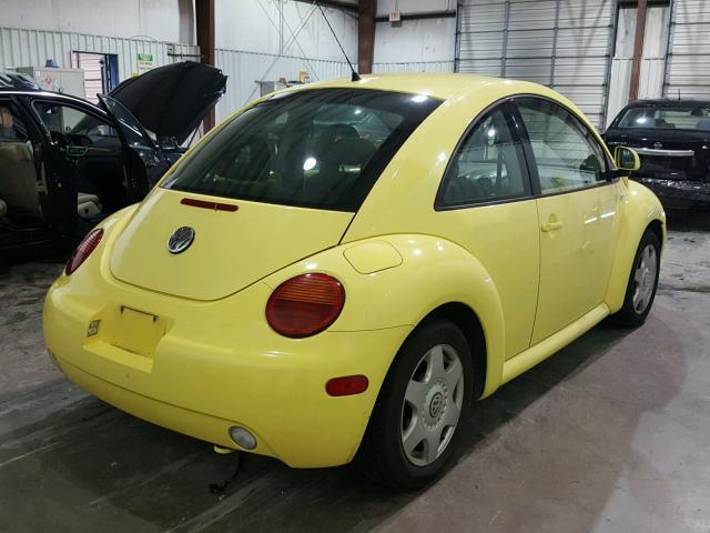 3VWCA21C4YM490317 - 2000 VOLKSWAGEN NEW BEETLE 黄色 照片 4