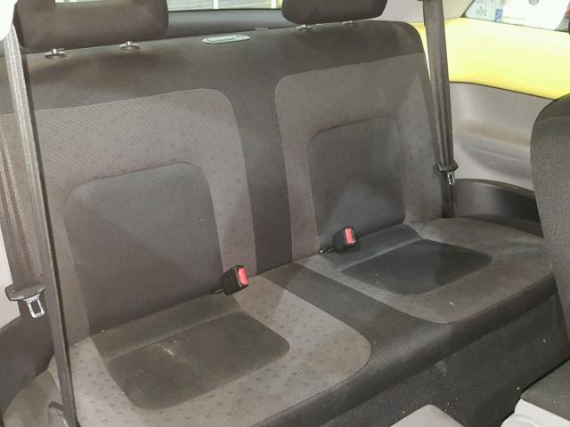 3VWCA21C4YM490317 - 2000 VOLKSWAGEN NEW BEETLE 黄色 照片 6