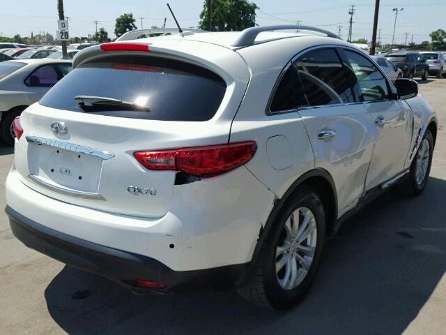 JN8CS1MU3EM450529 - 2014 INFINITI QX70 WHITE photo 4