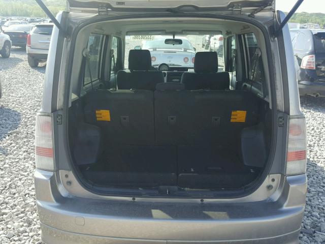JTLKT324064127998 - 2006 TOYOTA SCION XB ნაცრისფერი ფოტო 9