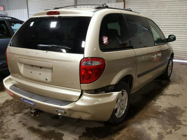 1D4GP45R65B312153 - 2005 DODGE CARAVAN SX TAN photo 4