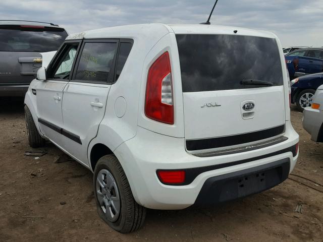 KNDJT2A54C7420003 - 2012 KIA SOUL WHITE photo 3