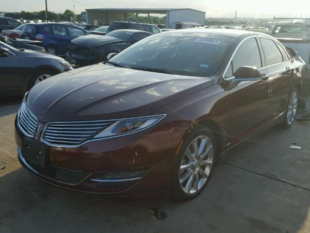 3LN6L2G94FR615933 - 2015 LINCOLN MKZ RED photo 2