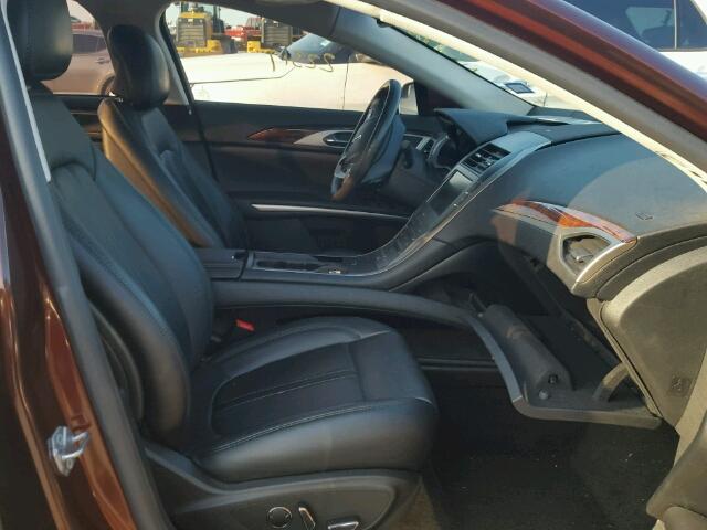 3LN6L2G94FR615933 - 2015 LINCOLN MKZ Rojo foto 5