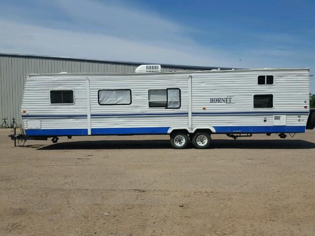 4VDT35F2737307880 - 2003 KEYSTONE HORNET WHITE photo 3