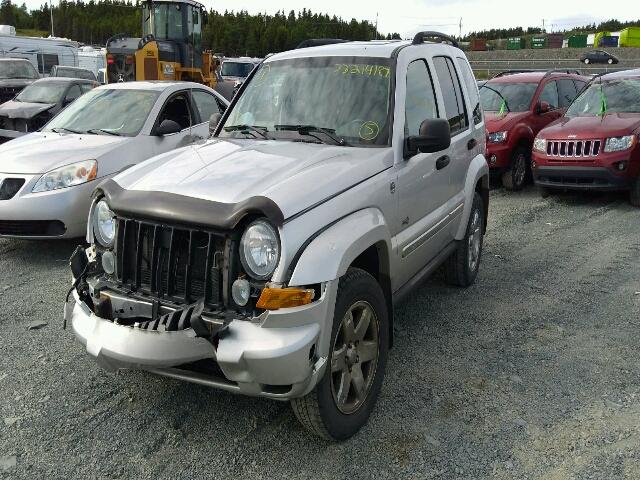 1J4GL48KX7W557356 - 2007 JEEP LIBERTY SP SILVER photo 2