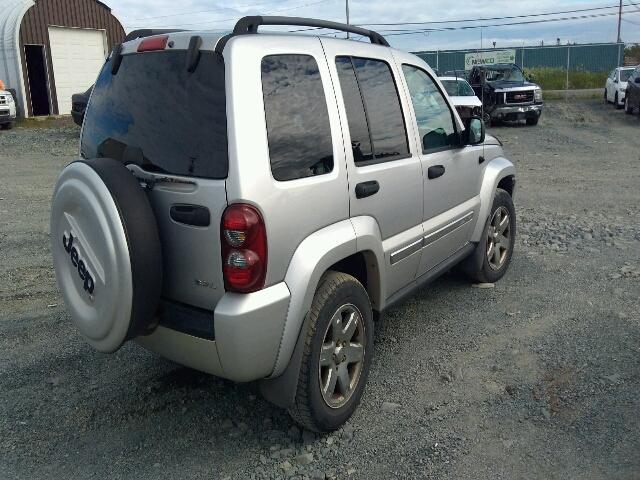 1J4GL48KX7W557356 - 2007 JEEP LIBERTY SP SILVER photo 4