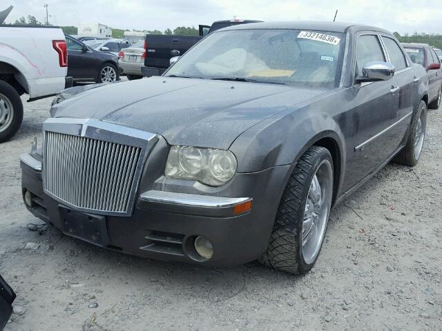 2C3KA63HX8H119163 - 2008 CHRYSLER 300C GRAY photo 2