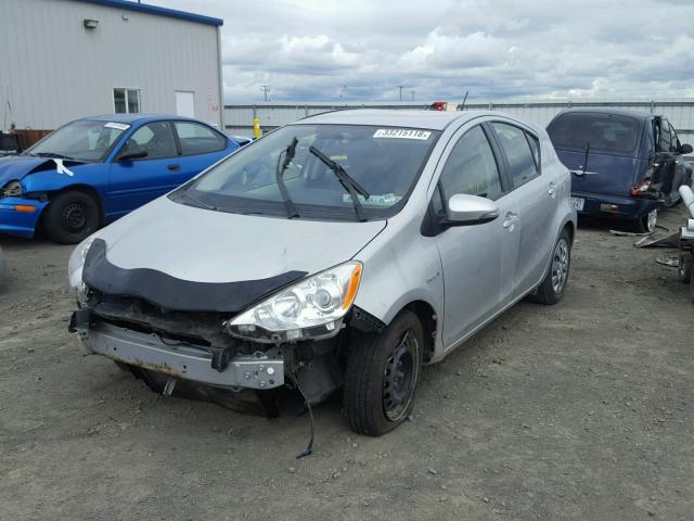 JTDKDTB31D1534114 - 2013 TOYOTA PRIUS C SILVER photo 2