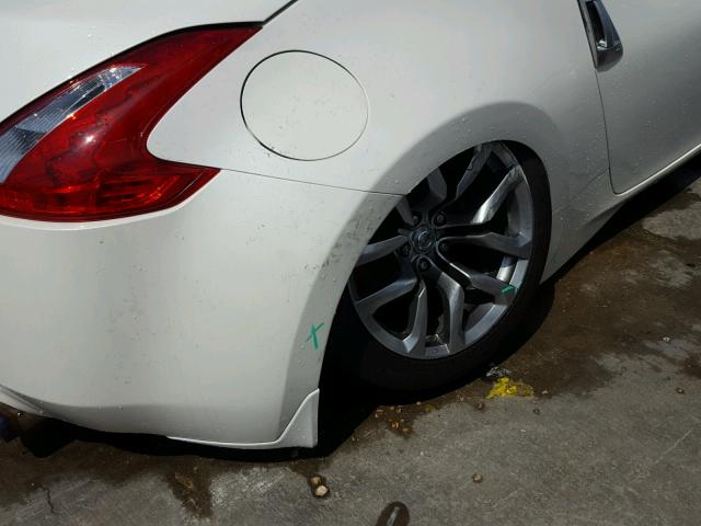 JN1AZ4EH0EM635285 - 2014 NISSAN 370Z BASE WHITE photo 9