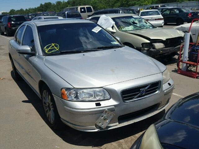 YV1RH592472626306 - 2007 VOLVO S60 SILVER photo 1