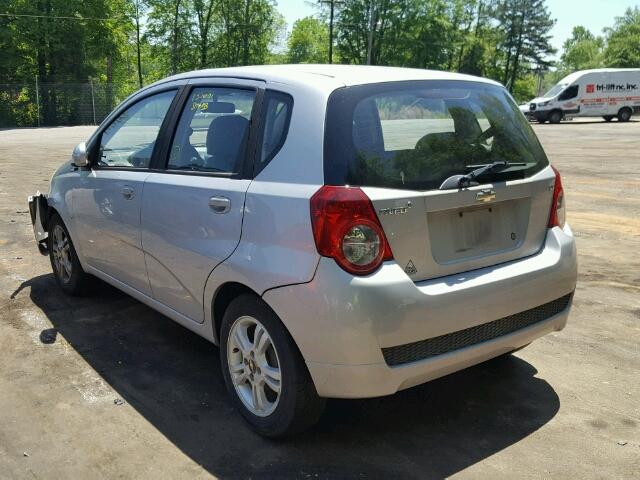 KL1TD66E49B691176 - 2009 CHEVROLET AVEO LS SILVER photo 3