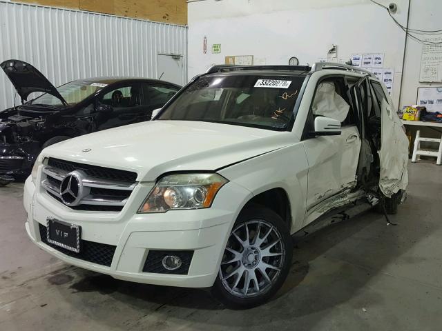 WDCGG8HB0AF318983 - 2010 MERCEDES-BENZ GLK 350 4M WHITE photo 2